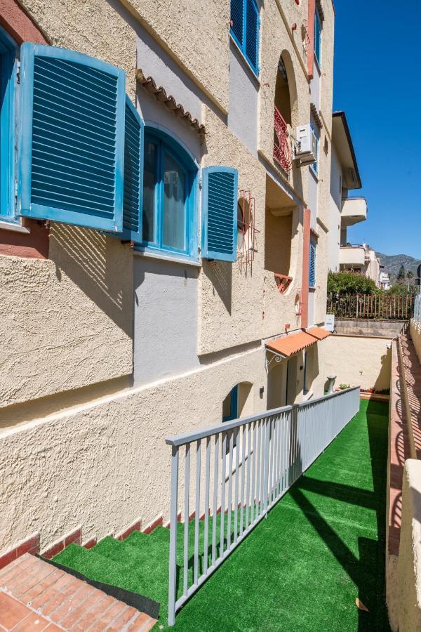 Ada Hotel & Apartments Giardini Naxos Exterior foto
