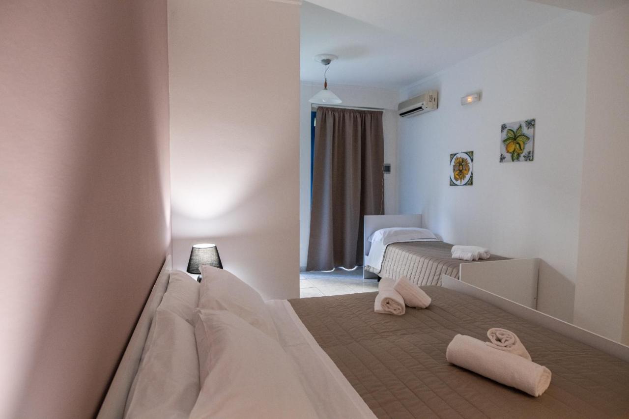 Ada Hotel Giardini Naxos Exterior foto